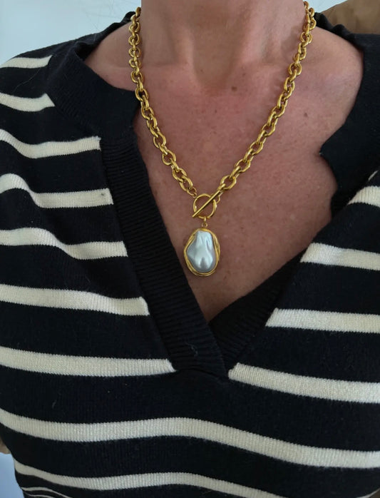 Aurelia Pearl Necklace