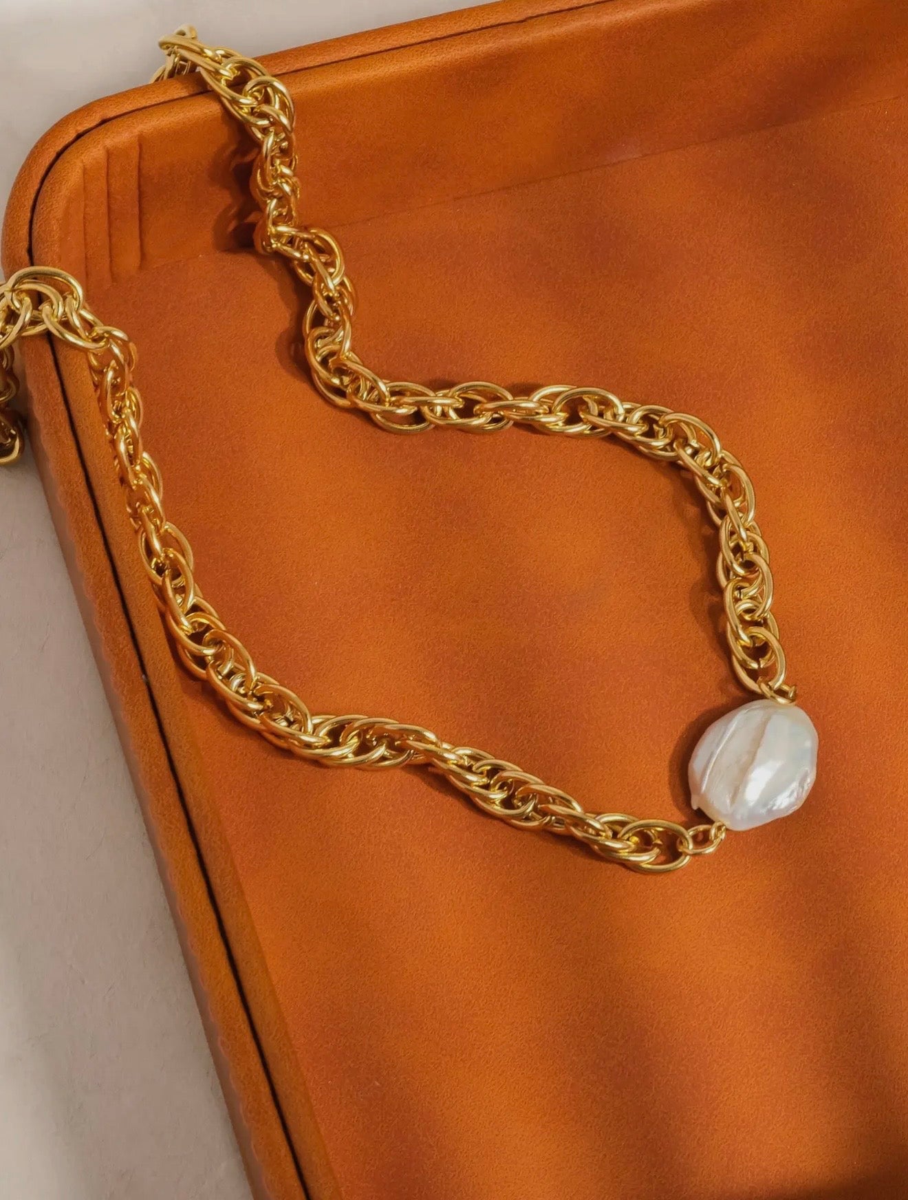 Salt and Pearl Necklace